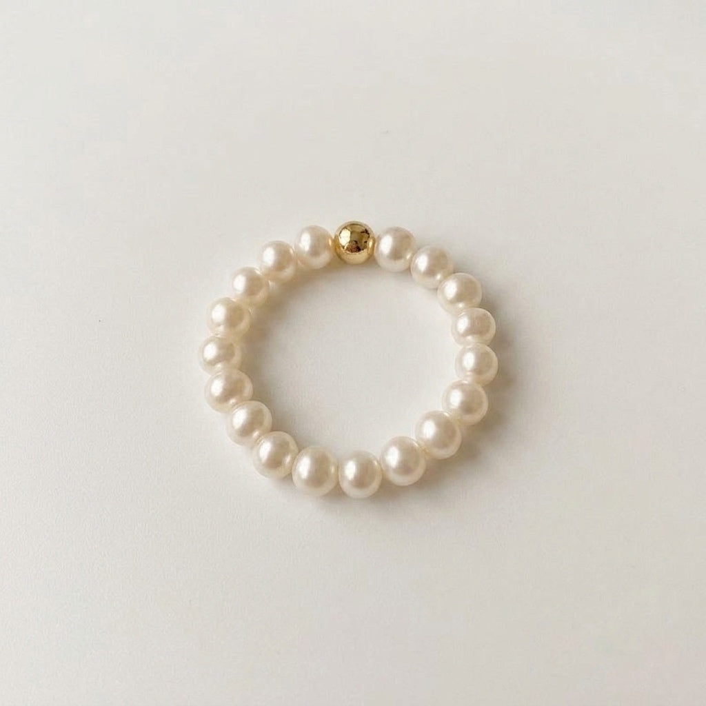 Petite Perle Ring